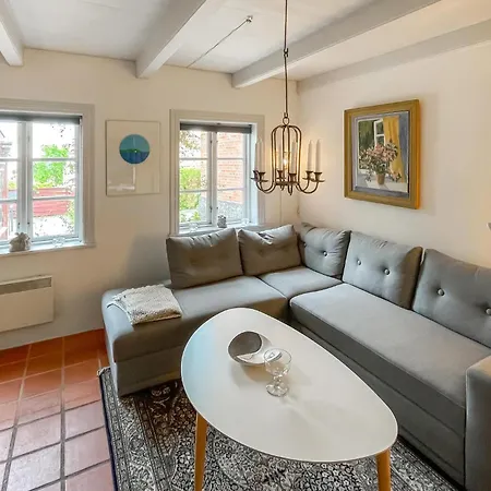 Ferienhaus 1 Bedroom Gorgeous In